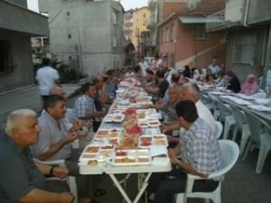 ALEVİ VE SÜNNİ VATANDAŞLARIN İFTAR DAYANIŞMASI
