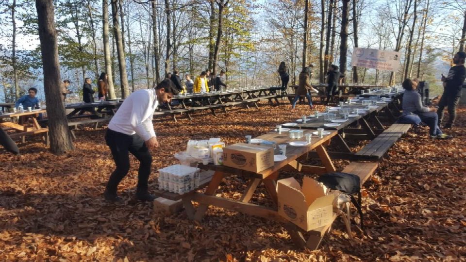 Gençler öğrendiklerini alanlarda uyguluyor