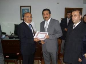 BAŞARILI ÖĞRETMENLERE TAKDİR BELGESİ VERİLDİ