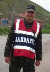 "O şimdi (Çorum'dan) askerden geldi"