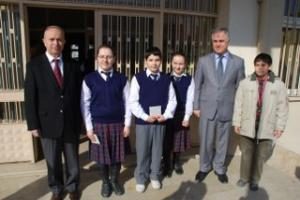 ÖĞRENCİLERİN KARNE SEVİNCİ