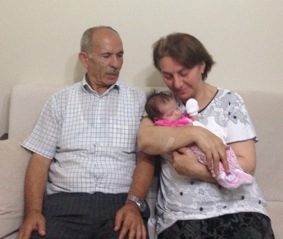Aramıza hoş geldin Nisanur bebek...Murat Karaçuha dede oldu