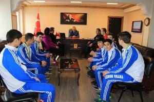 FATSA ATATÜRK MESLEKİ VE TEKNİK ANADOLU LİSESİ HOKEY TAKIMI 2. LİGE YÜKSELDİ