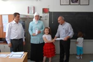 ÖĞRENCİLER KARNESİNE KAVUŞTU