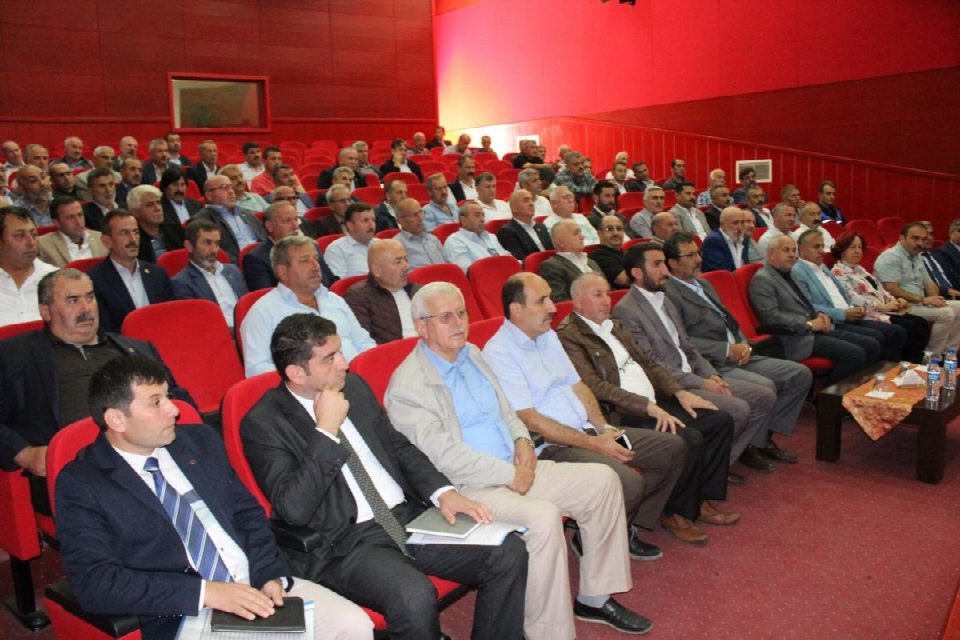 Kaymakamımız Ömer Lütfi Yaran Muhtarlarla toplantıda bir araya geldi