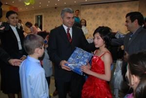 Yuva Çocuklarına Fatsa Kültür Merkezinde Yeni Yıl Eğlencesi