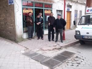 ESNAFLAR KOKAN LOGARLARDAN RAHATSIZ