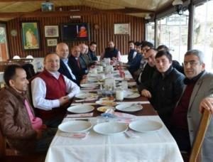 MUSTAFA SADE GENÇLERLE BİR ARAYA GELDİ