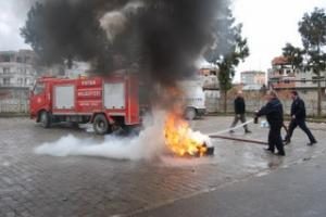 İtfaiyeden Okullarda Deprem ve Yangın Tatbikatı