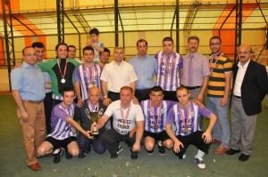 Kurumlar Arası Futbol Turnuvasında Yalıköy İlköğretim Şampiyon Oldu