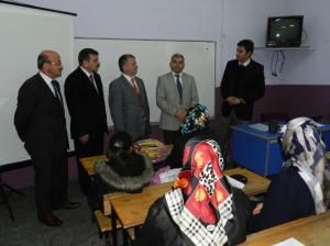 “OKULLAR HAYAT OLSUN” PROJESİ KAPSAMINDA AÇILAN KURSLARA ZİYARET