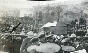 Atatürk'ün naaşını taşıyan Akkiraz, hasta yatağında Atatürk'ü anıyor