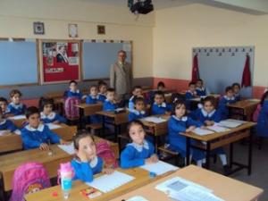 MİNİK ÖĞRENCİLER DERS BAŞI YAPTI