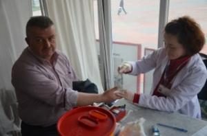 KIZILAY KAN BAĞIŞI TIR'I FATSA'DA