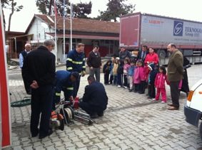 ÖĞRENCİLER İTFAİYEYİ ZİYARET ETTİ