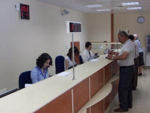 İŞ BANKASI YENİ BİNASINI TAŞINDI