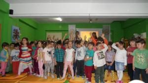 POLİSLER MİNİKLERLE BULUŞTU