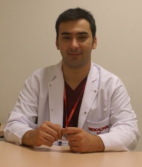 İMPLANT TEDAVİSİ İLE DİŞSİZLİKTEN KURTULUN