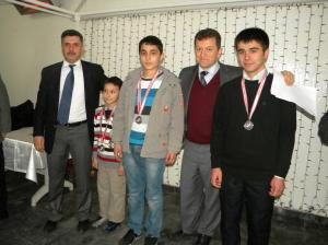 OKUL SPORLARI SATRANÇ TURNUVASI DERECEYE GİRENLERİ BELLİ OLDU