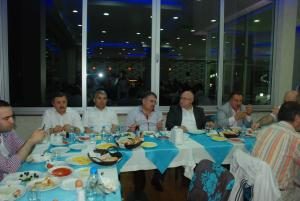 İDRİS NAİM ŞAHİN SPOR KOMPLEKSİ’NDE SAHUR YAPTI