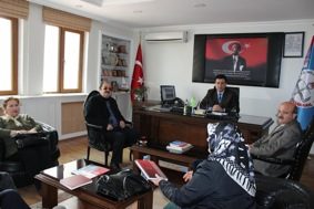 ÖZEL MOTORLU TAŞIT SÜRÜCÜ KURSU MÜDÜRLERİ VE KURUCULARI İLE TOPLANTI YAPILDI