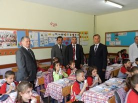 İlçemizdeki Okullara Süt Dağıtılıyor