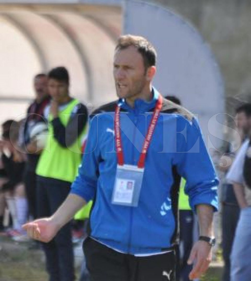 Fatsa Belediyespor’da Niyazi hoca ile yollar ayrıldı