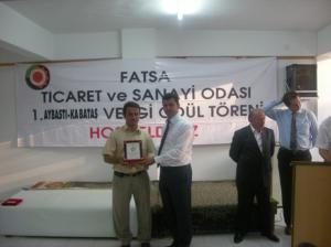 FATSO'DAN AYBASTI VE KABATAŞ VERGİ REKORTMENLERİNE PLAKET