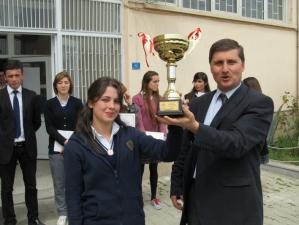Ticaret Meslek Lisesi Öğrencileri Atletizmde İl Birincisi