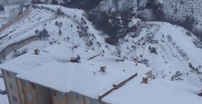 ÖĞRENCİLER OKULLARINA ZOR ULAŞTILAR