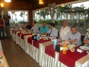 Vali Düzgün’den basına iftar