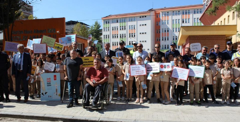 “Yaya Geçidi Nöbeti" Farkındalık etkinliği düzenlendi