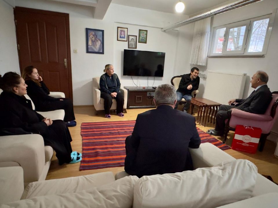 Vali Erol, şehit ve gazi ailelerini ziyaret etti