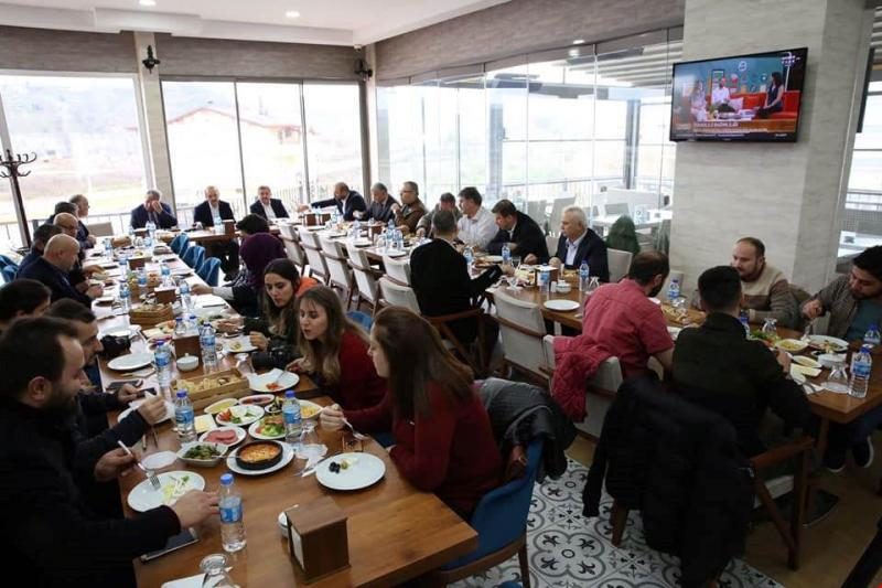Vali Yavuz, Fatsalı Gazetecilerle Kahvaltı Programında Bir araya Geldi