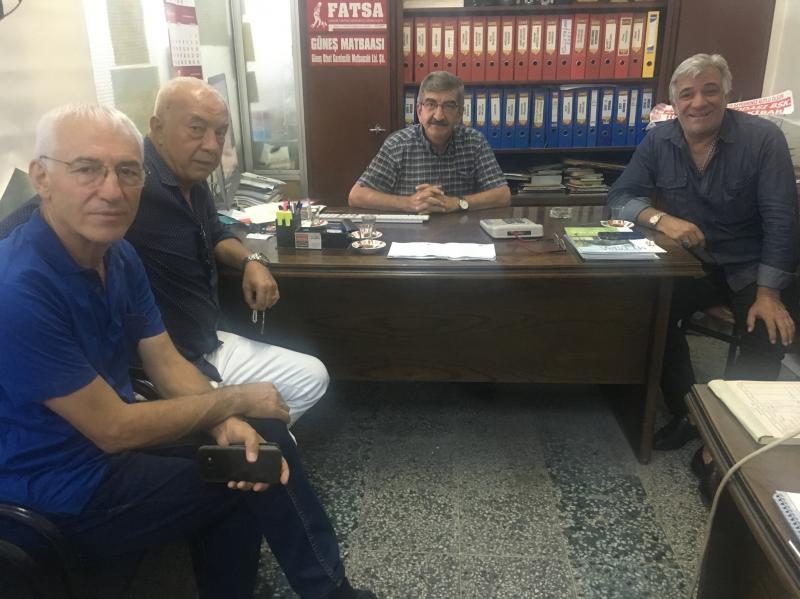 Sanatçı Mehmet Gümüş ve Levent İnanır gazetemizi ziyaret etti