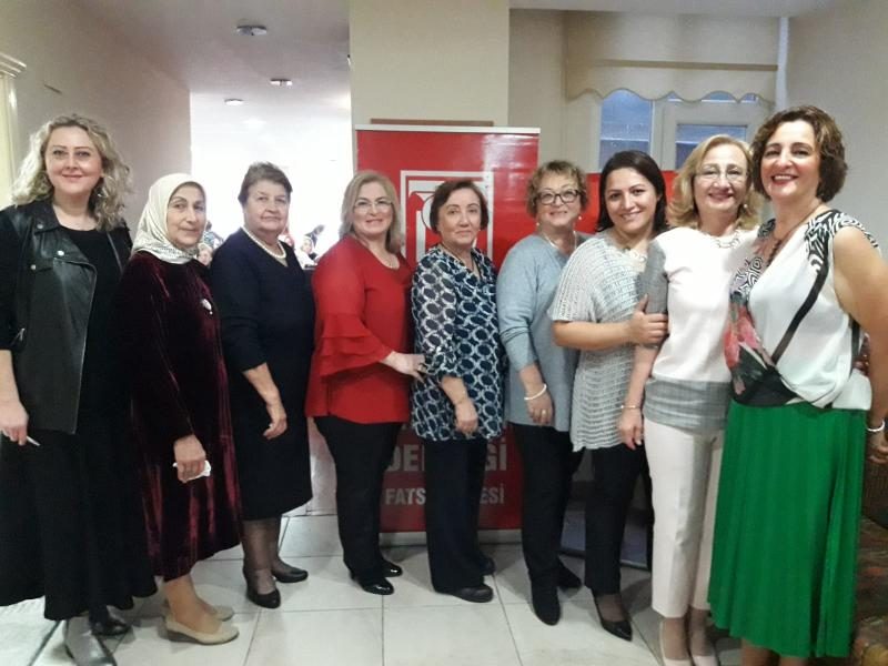 Yardım Sevenler Sonbahar yemeğinde buluştu